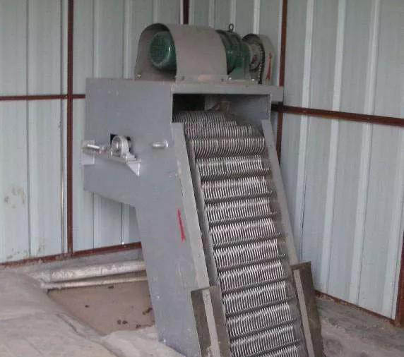 污水格柵有什么用？污水處理旋轉(zhuǎn)格柵類型